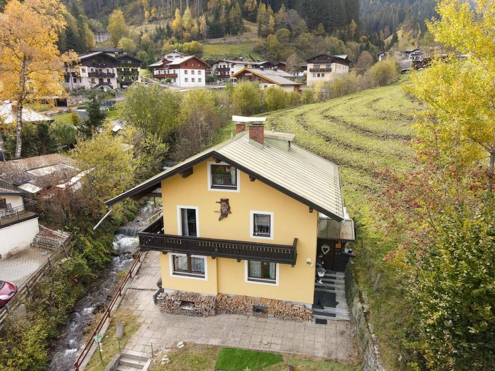 Budget Chalet Alpine Apartment B