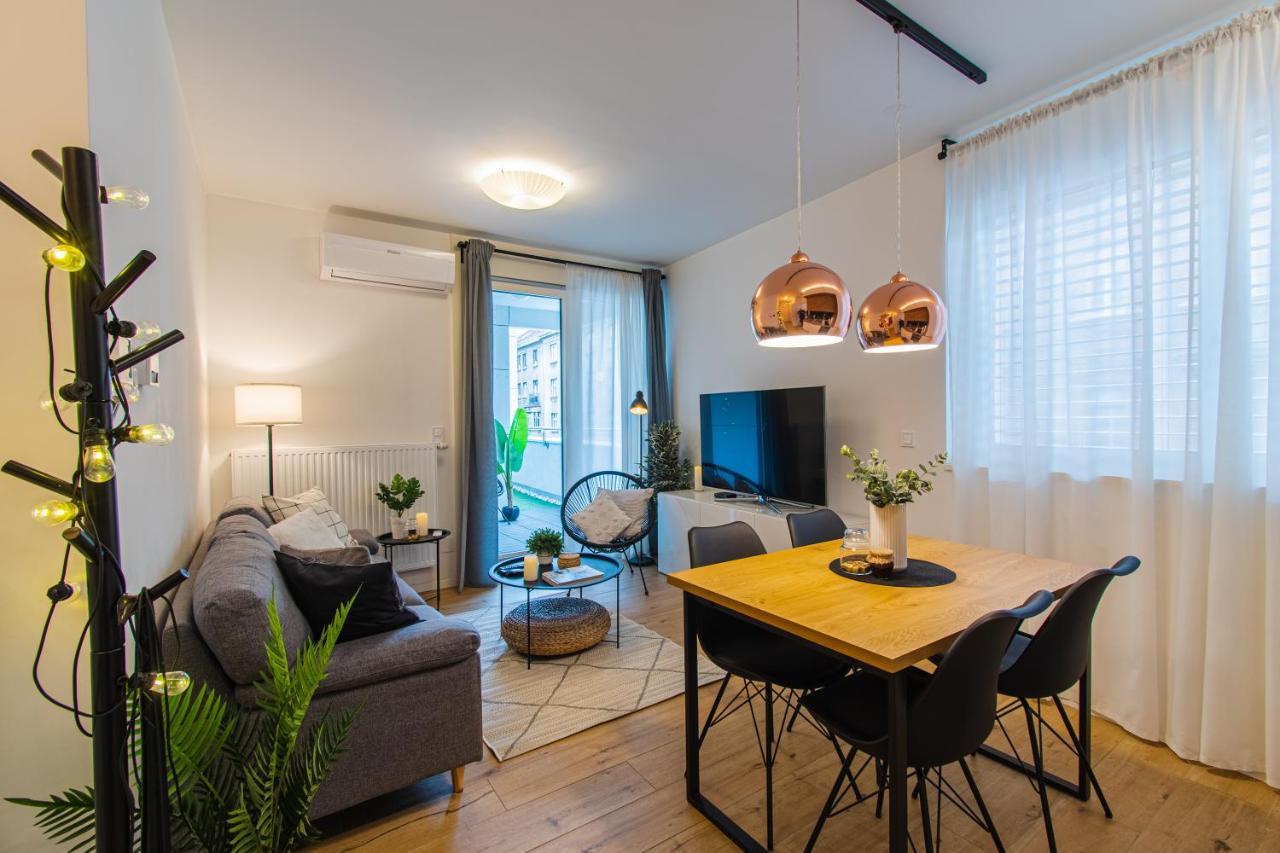 Flexible Selfcheckins 36 Zagreb Garage Loggia New Luxury