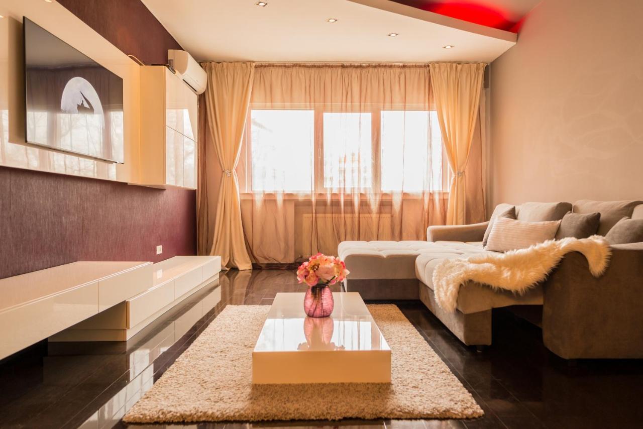 Lovely Apartment With Balcony