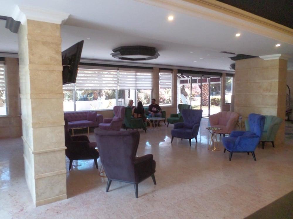 Tabiat Park Hotel
