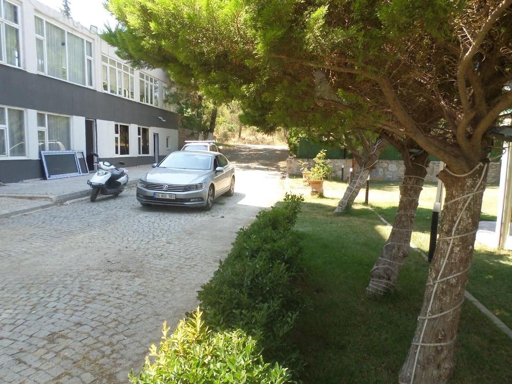 Tabiat Park Hotel