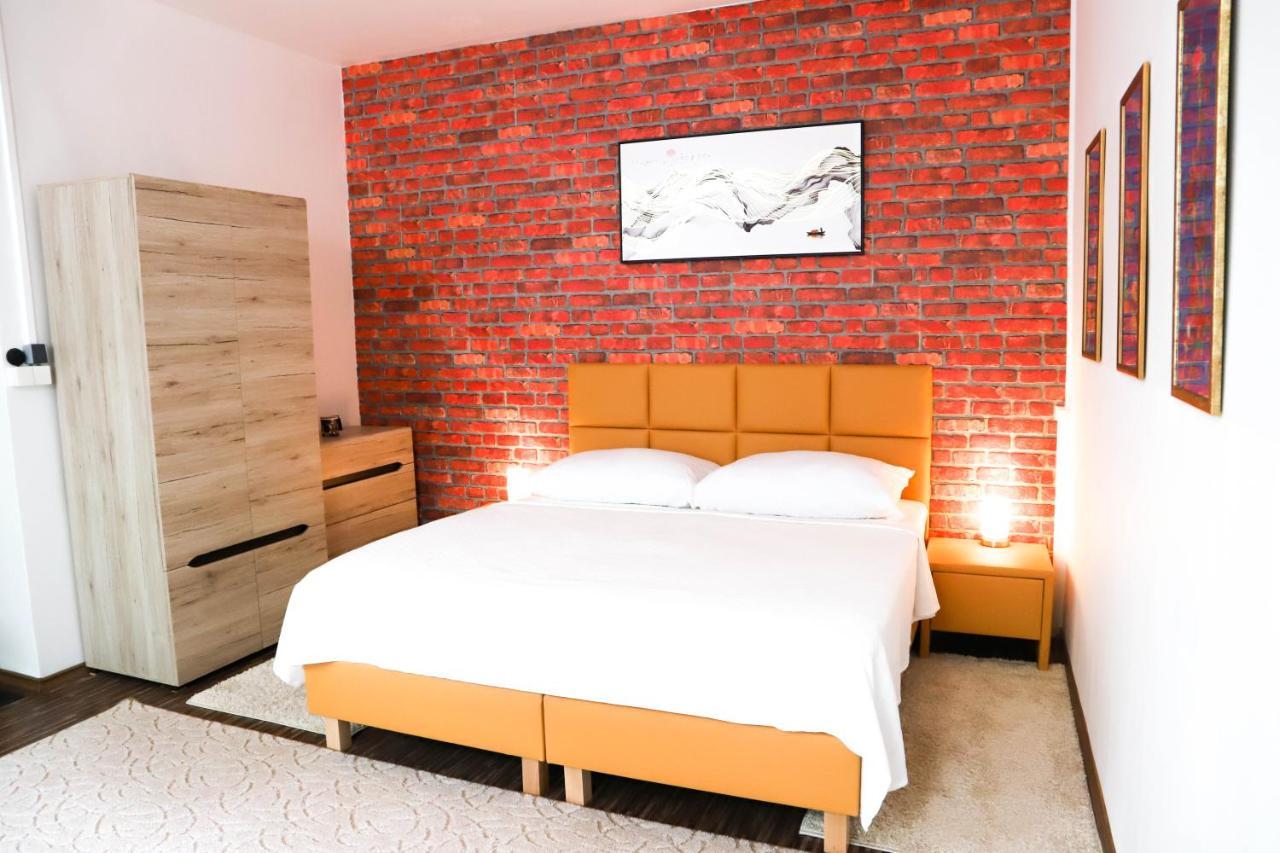 Go West Guest Rooms