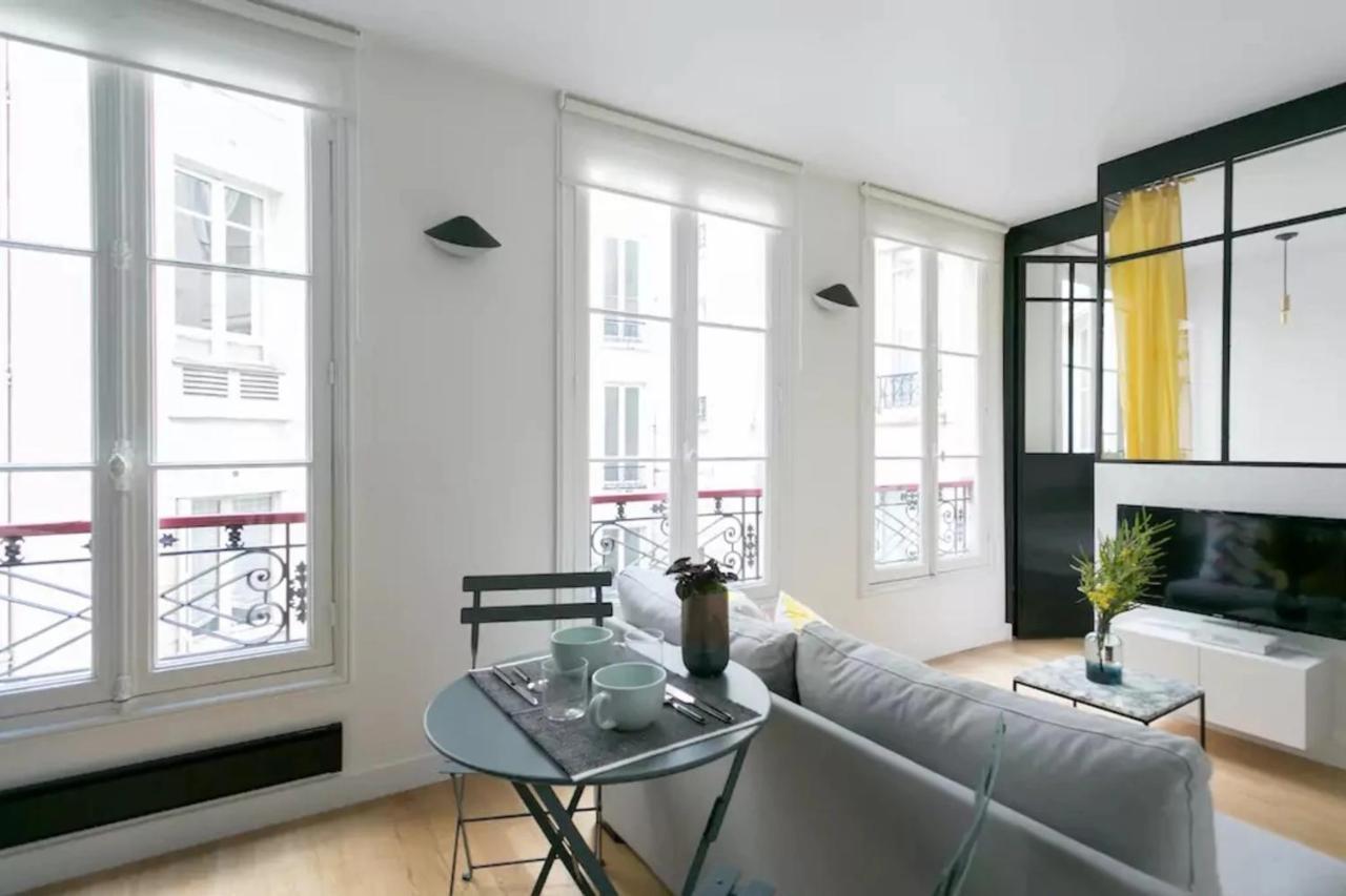 Joie Paris St Germain Des Pres Jardin Luxembourg