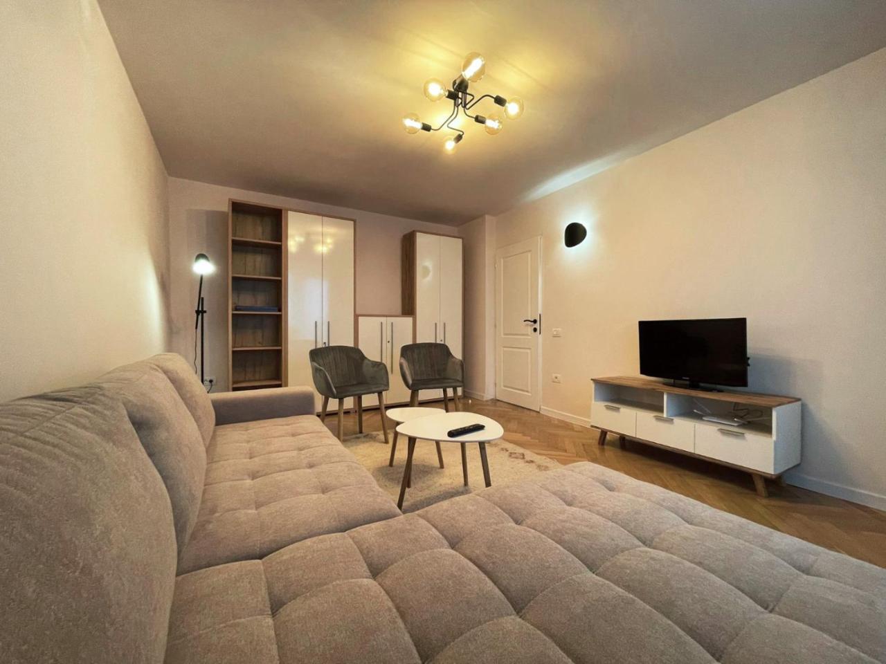Apartament Mony