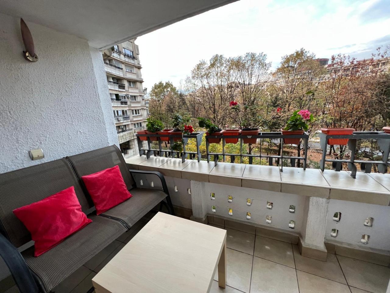 Color Apartments Unirii 14 Blv