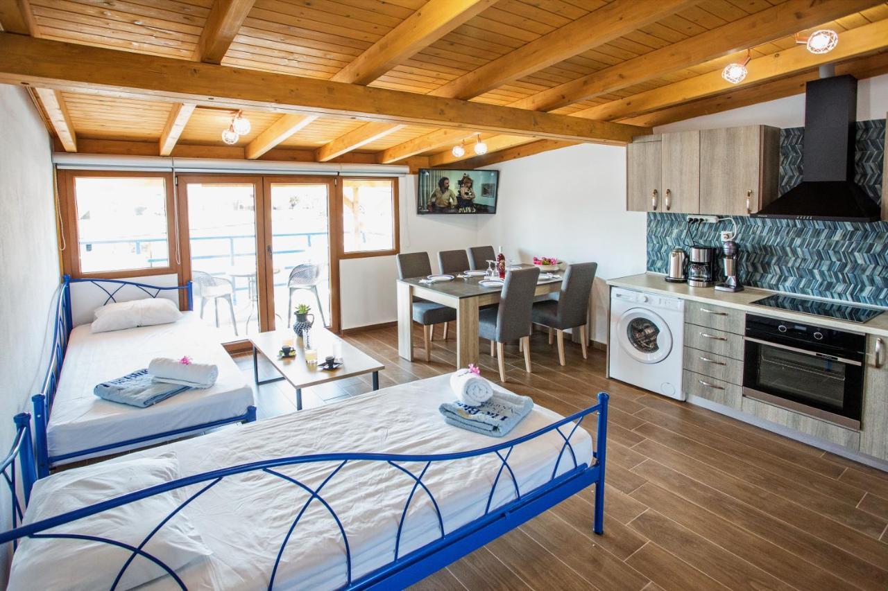 The Blue Apartments & Beach