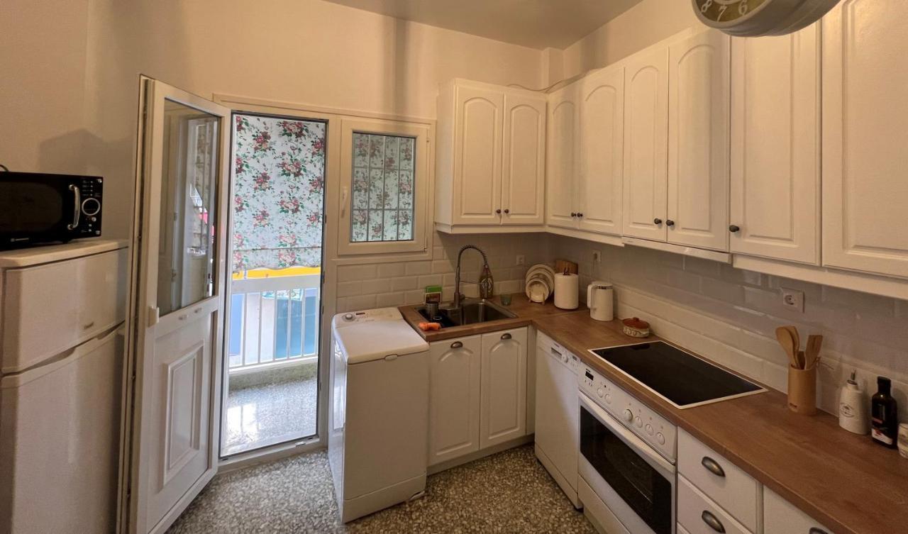 Comfortable 2-bedroom Apartment Near City Center 100m From Metro