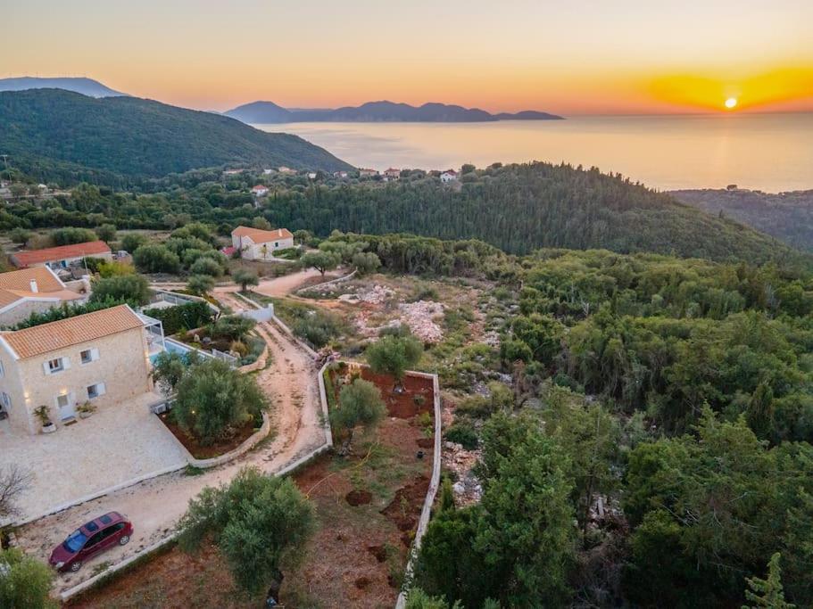 Fiscardo Luxury Stone Villa Suzana ,with Sunset View!