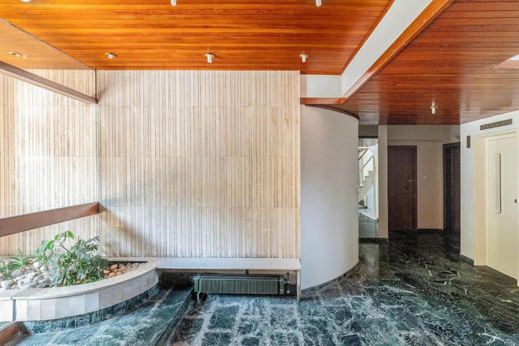 Unique Spacious New 3bdr Apt In Mouson/filopappou
