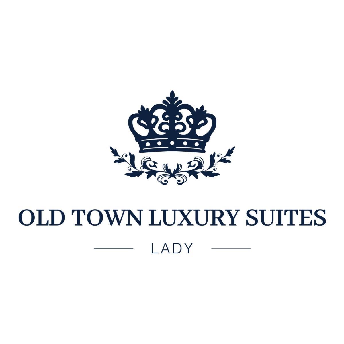Old Town Luxury Suites 'lady'