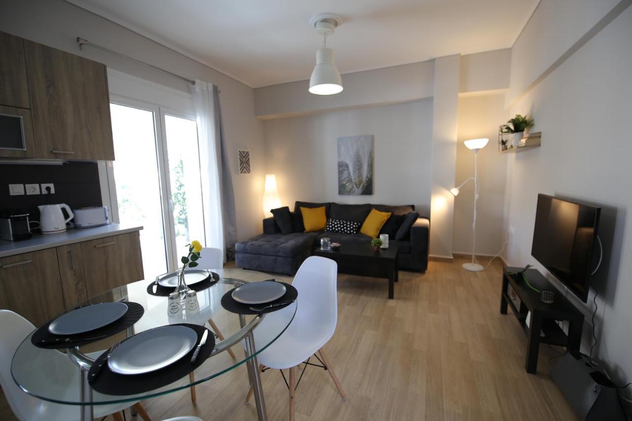 Penthouse Lux Flat With 2 Bd Next To Larissis