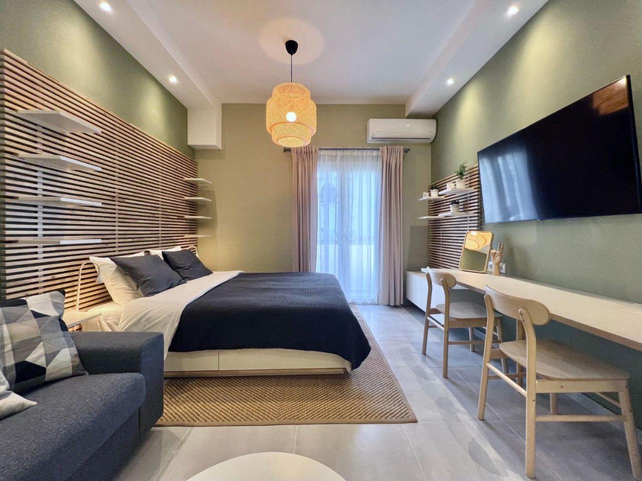 #olive Tree: Aristotelous Suite by Halu! Apts