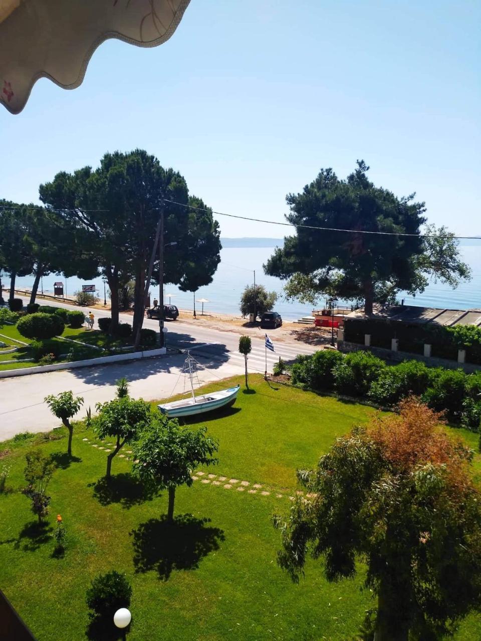 Bay View Apartment