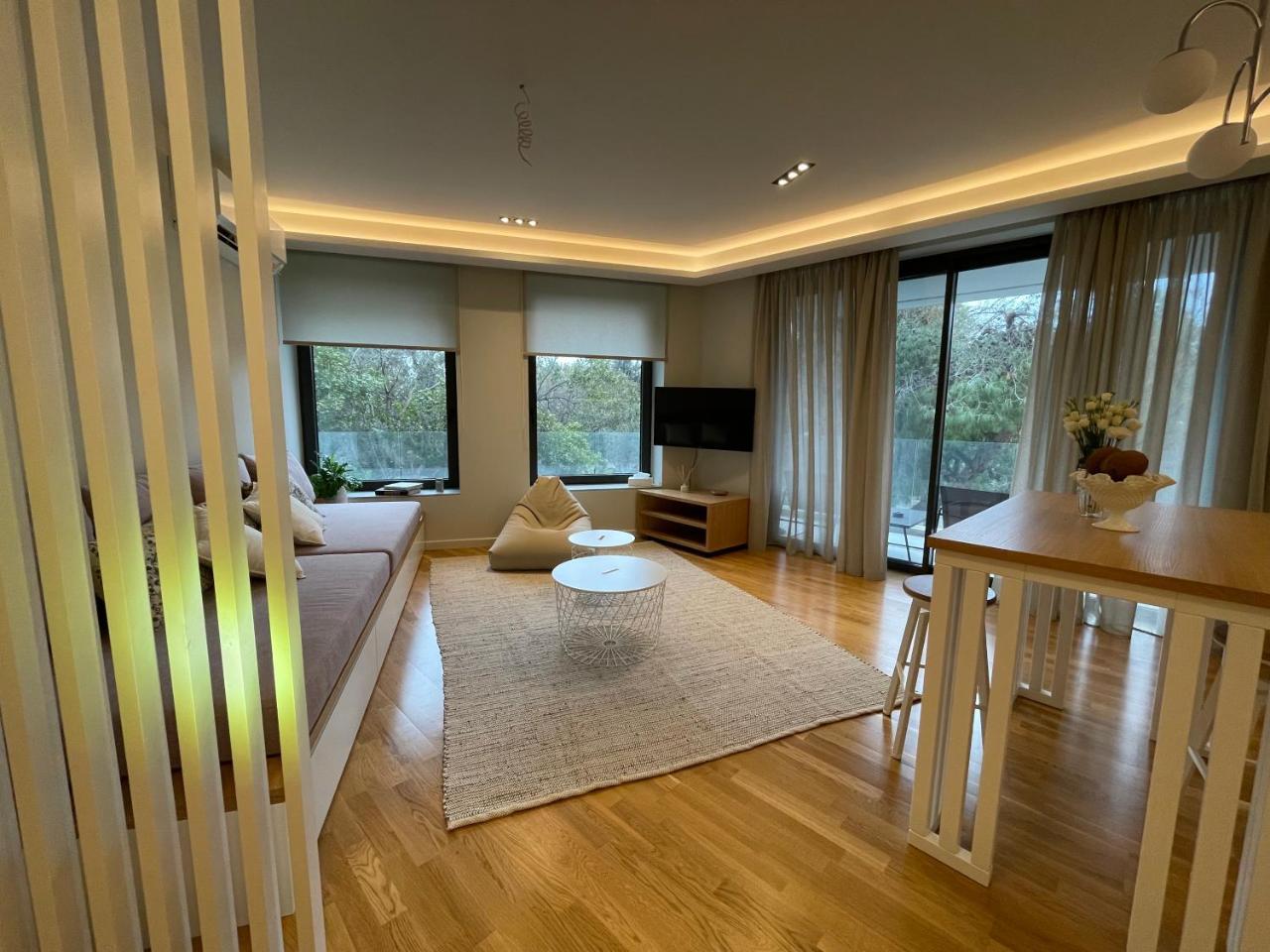 Acropolis Residence #rooftop#360-degree City Views