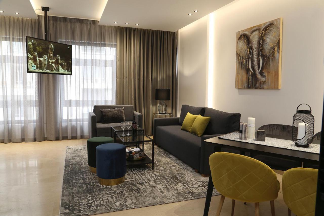Zh Luxury Suites