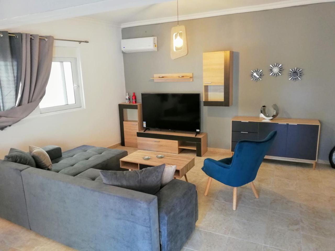 Wonderful Apartment Near New Marina & Old Town