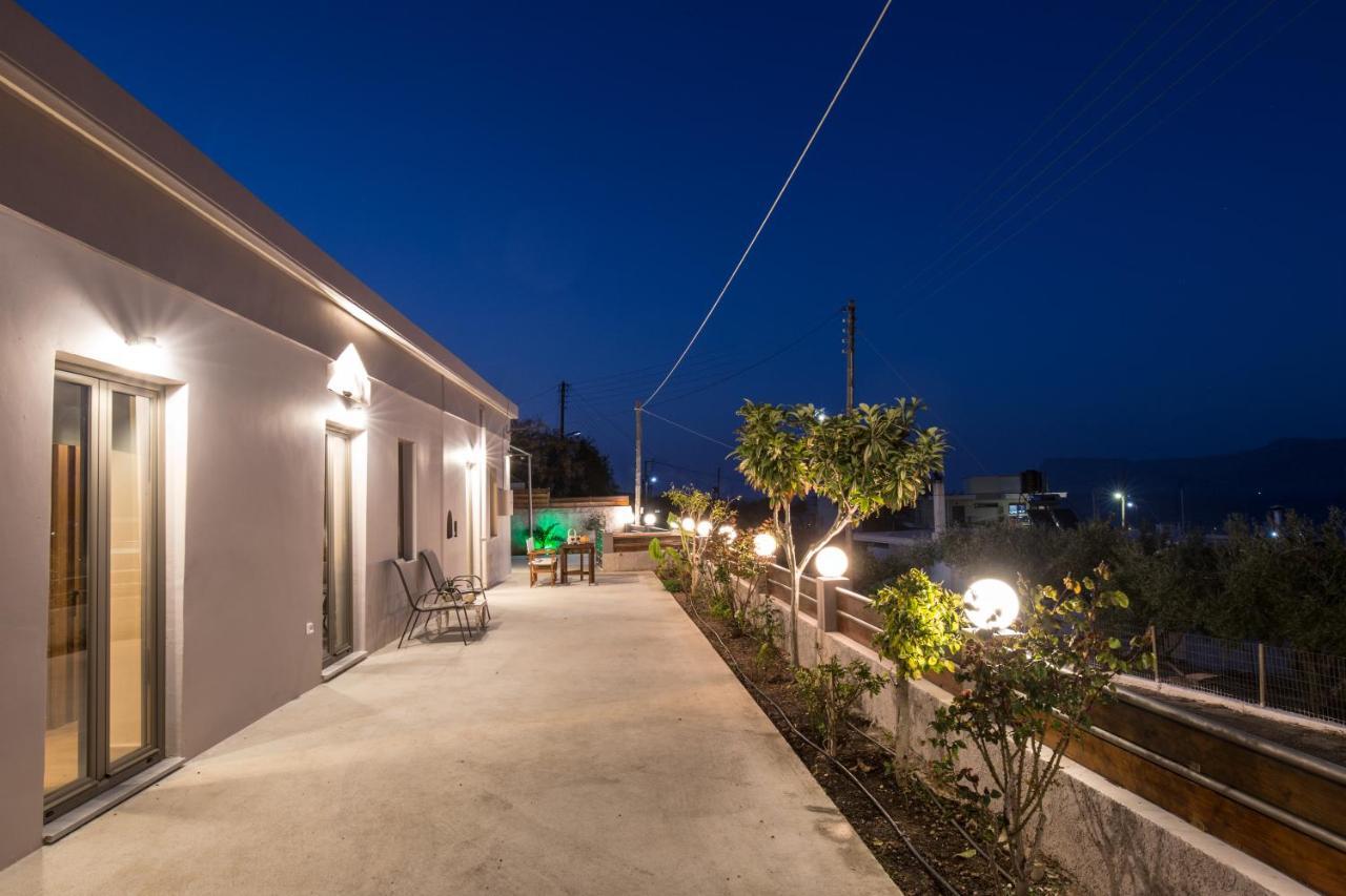 M & E Kissamos Sea View House