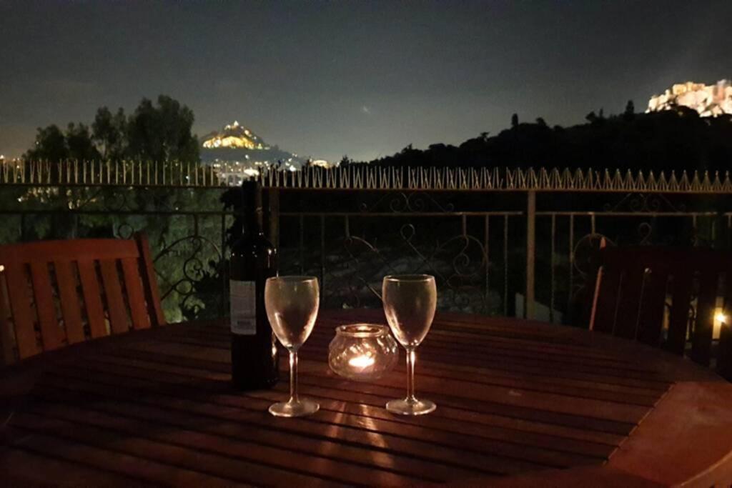 Central Apt With Private Rooftop & Stunning View