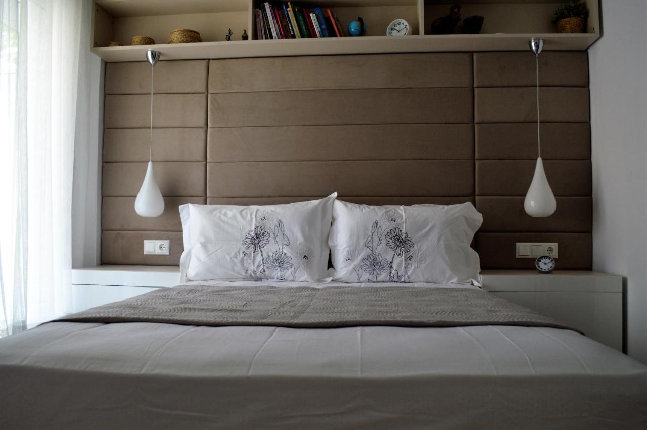 Athens Nest