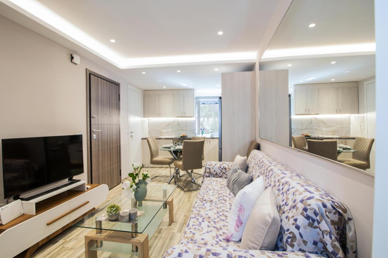 Electra's House