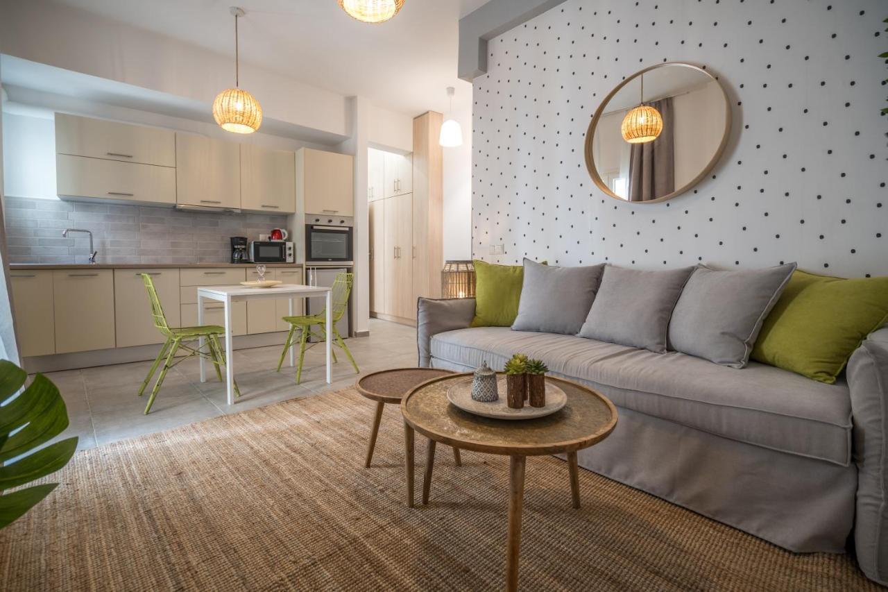 Athens Gift, Only 300m From Acropolis Museum