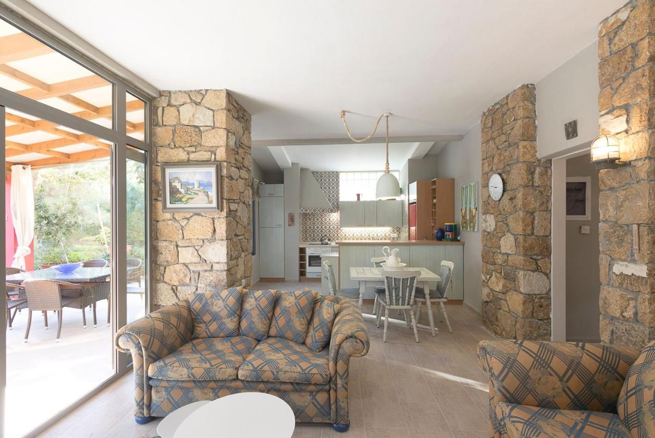 #flh Coral Apartment Near Fava Beach