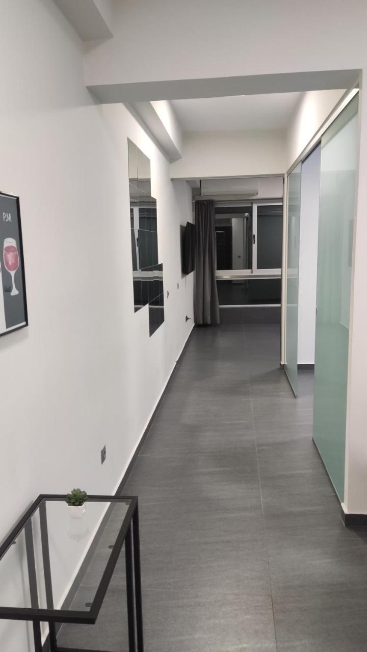 Ermou Downtown Suites by Athens Urban Retreat