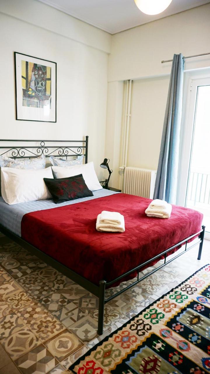 A Few Steps Away From Syntagma & Plaka by Athenian Homes