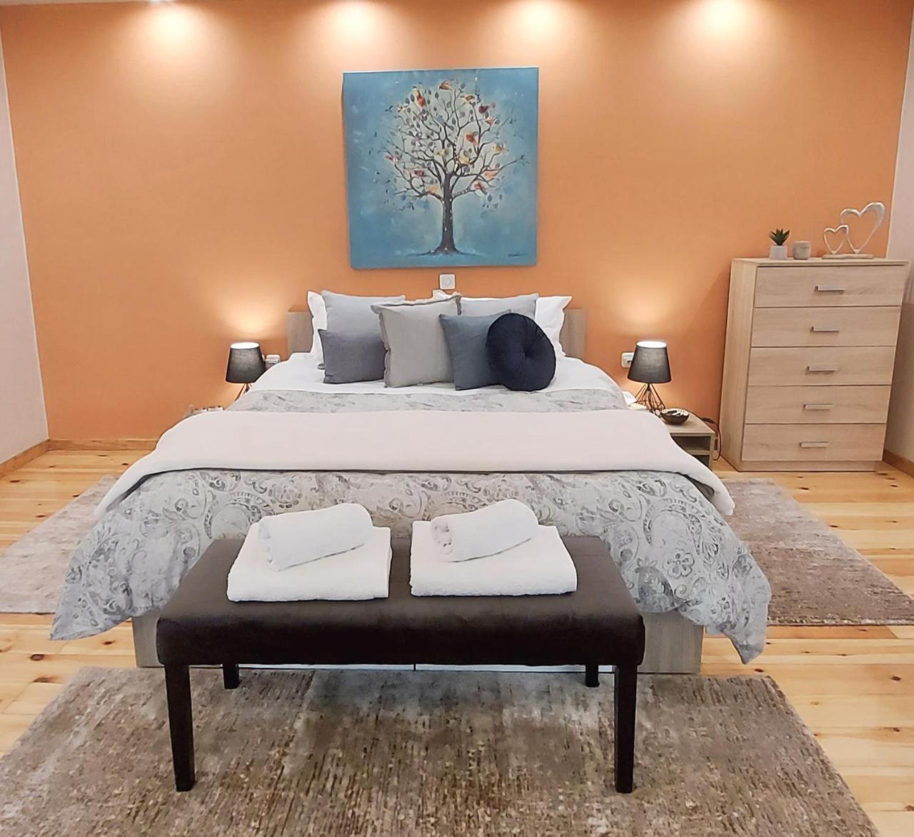 Unique Stylish Studio Near Beaches