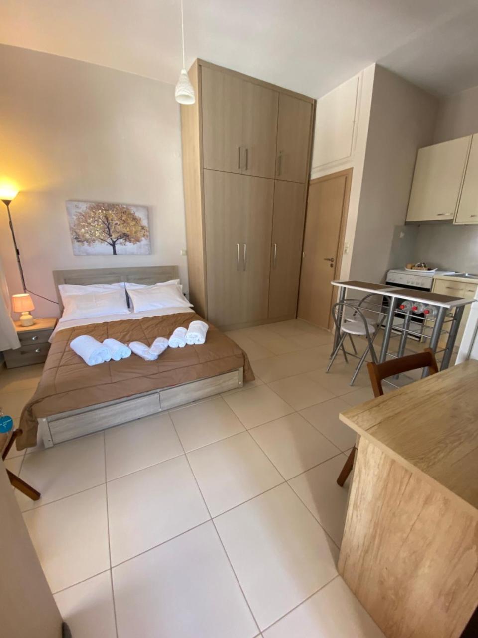 Blue Phaistos Apartments No1