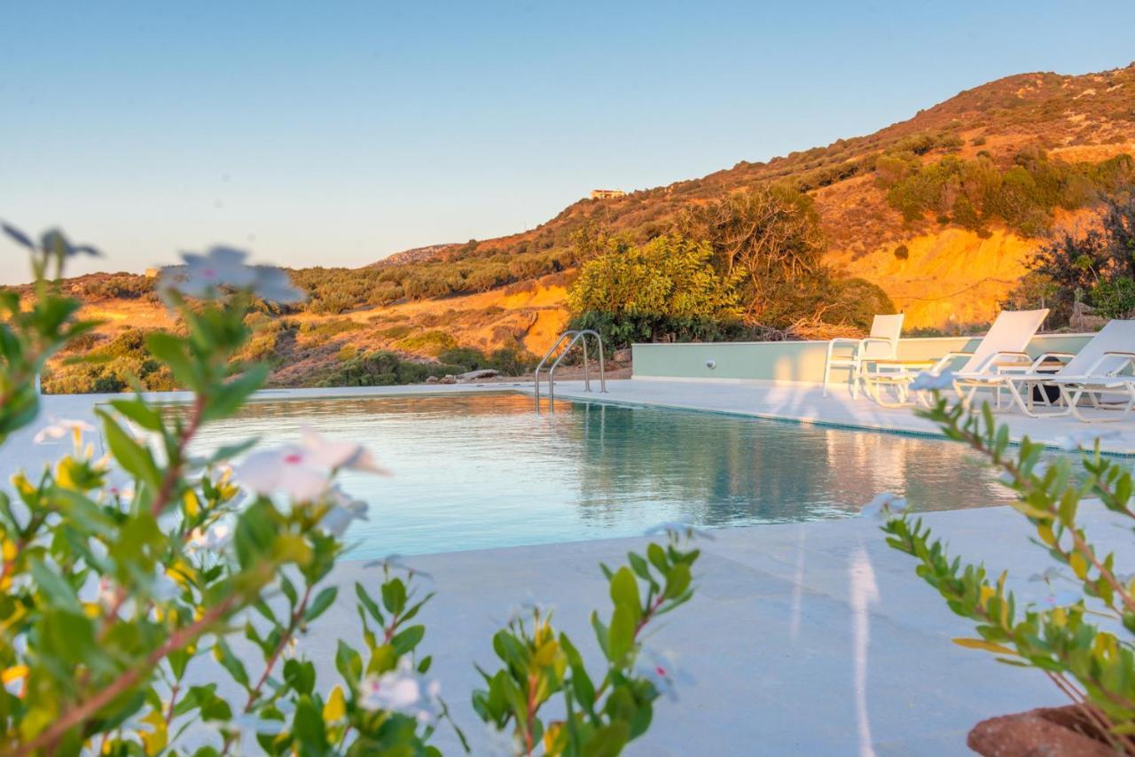 New Villa Manika 3br 3ba Pool