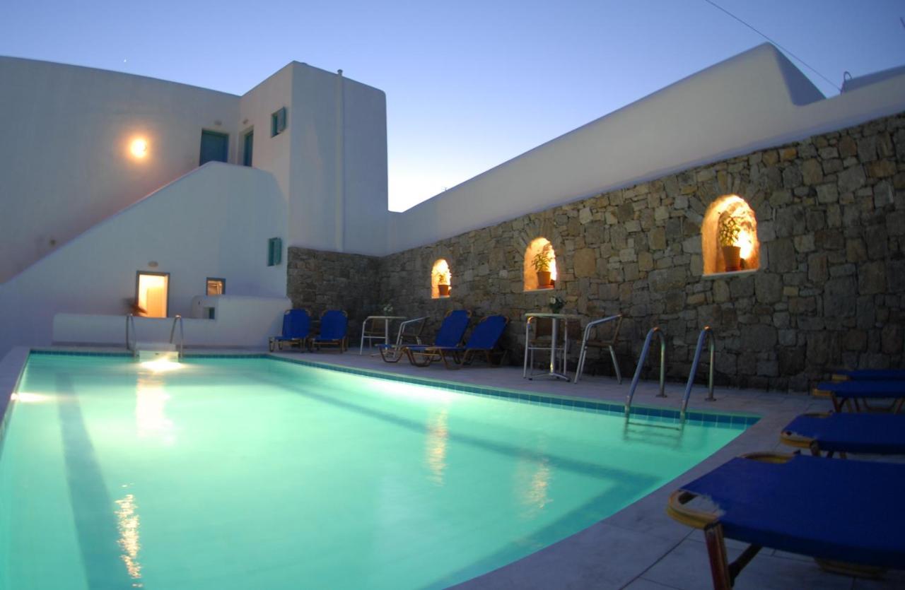 Yanna Luxury Suites