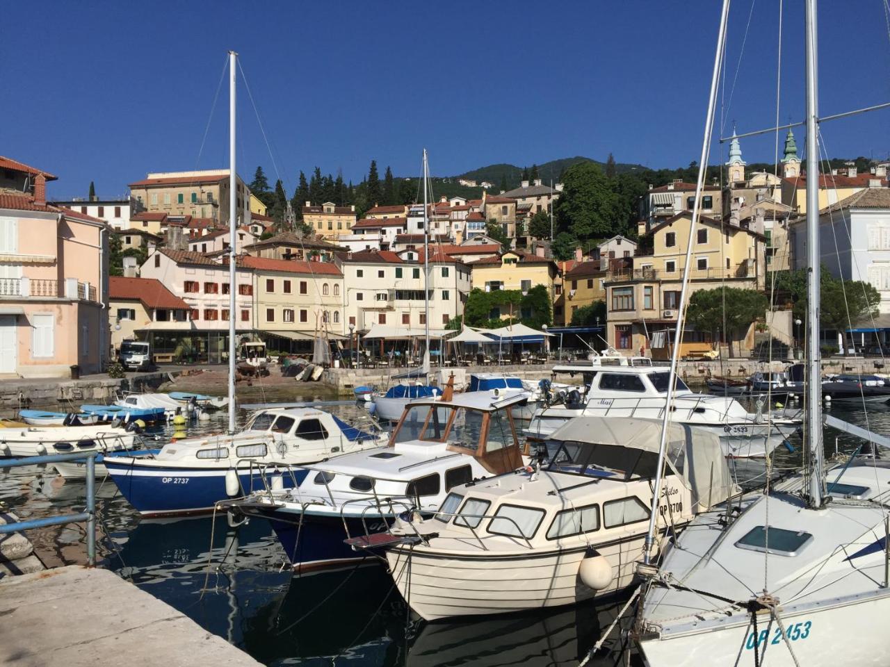 Apartments Matacin With Sea View