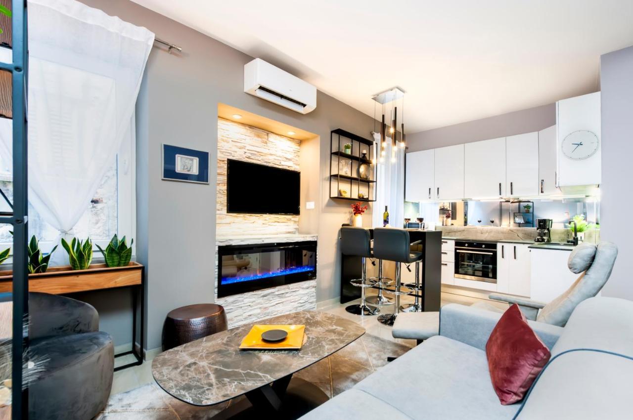 Bella Campagna Luxury Two Bedroom Apartment