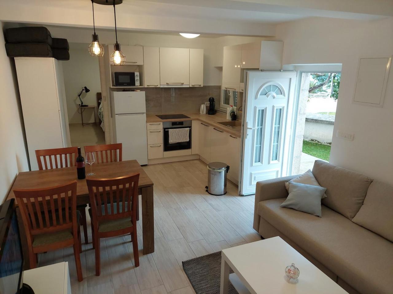 Apartment by Antunovicwinery