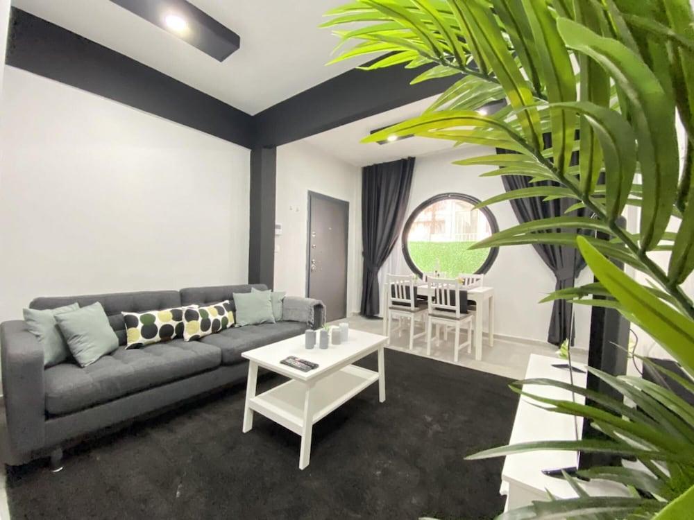 Flat Near Bagdat Street With Chic Interior Design