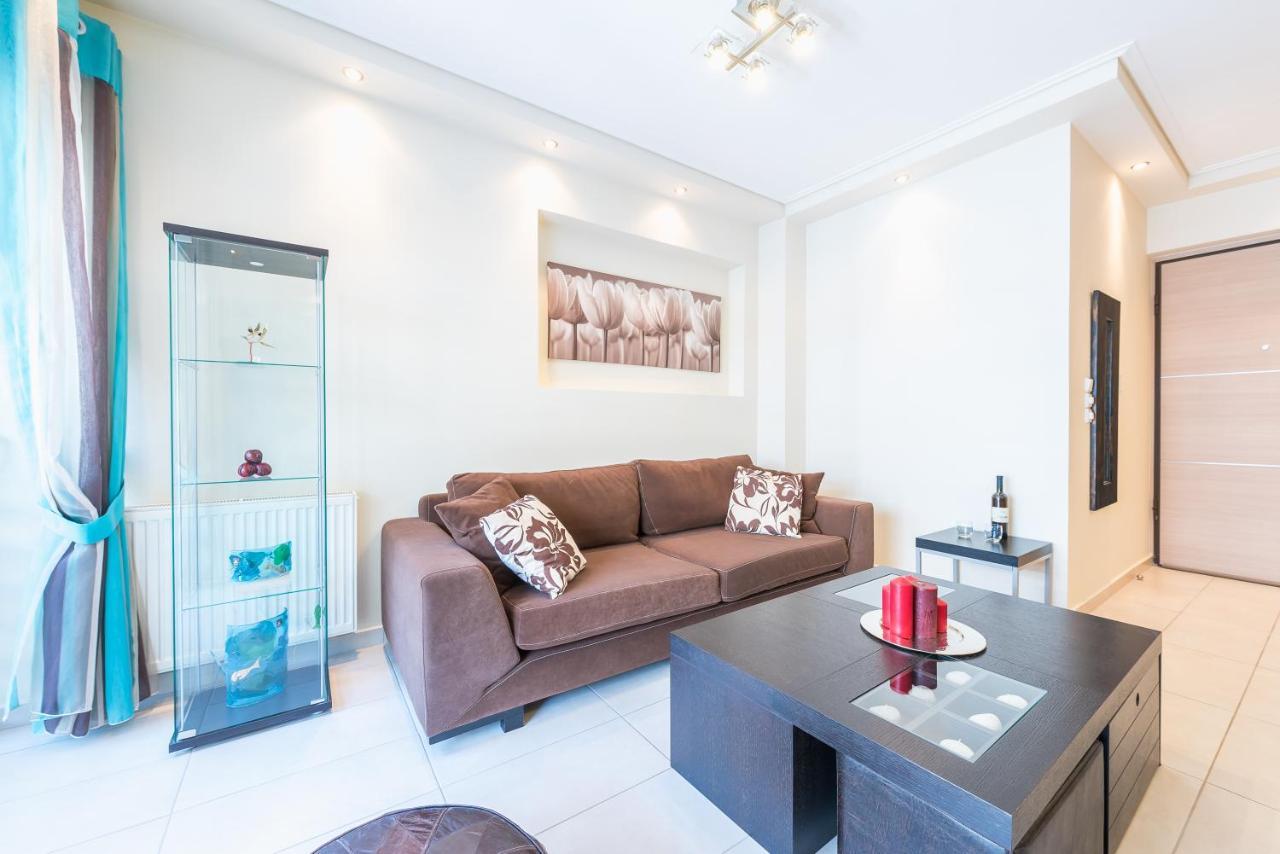 Comfortable Sunny Apartment In Athens Center