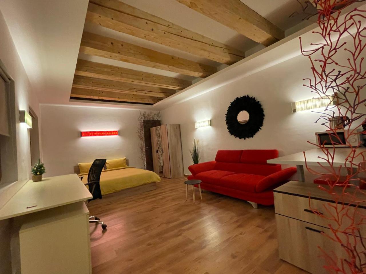 New Workspace Studio Savoya9 Self Check In Old City Center