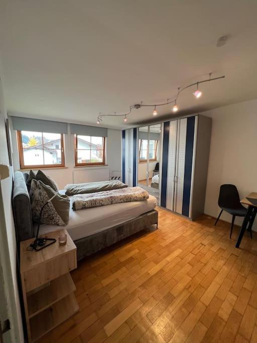 Einzimmerwohnung Im Grunen/innsbruck/2 Pax