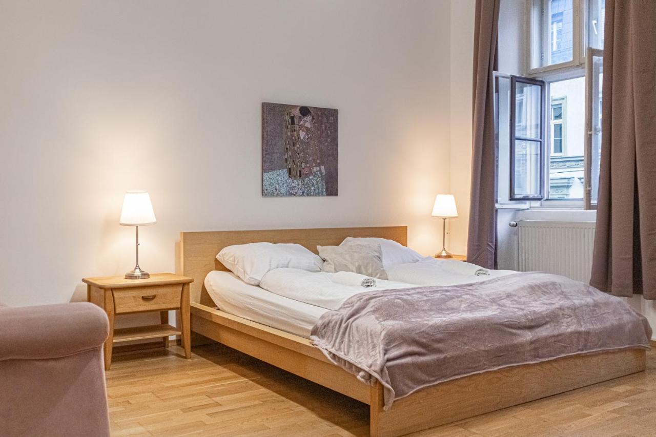 Pleasing 2br Apt.-perfect For Longstays