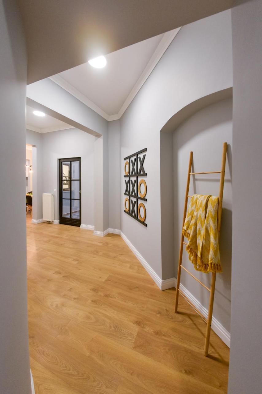 Victoria's Old Town Deluxe Apartment