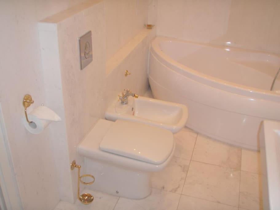 Mnogostaen Apartament Do Centyr Sofiq