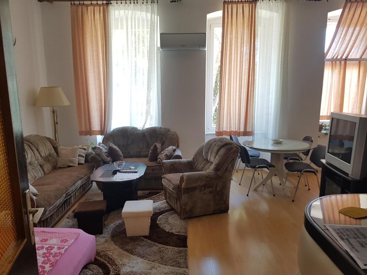 Apartmandamir