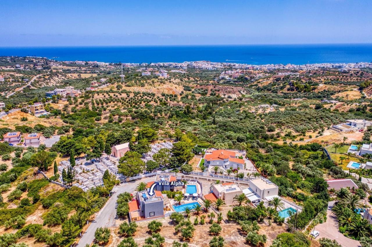 Villa Alpha by Villa Plus