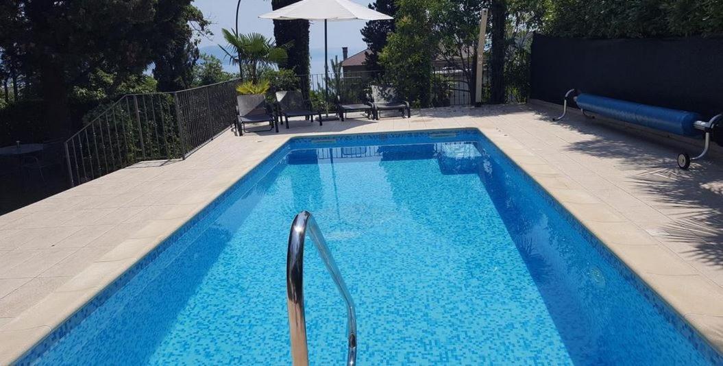 Apartment All For You With A Swimming Pool