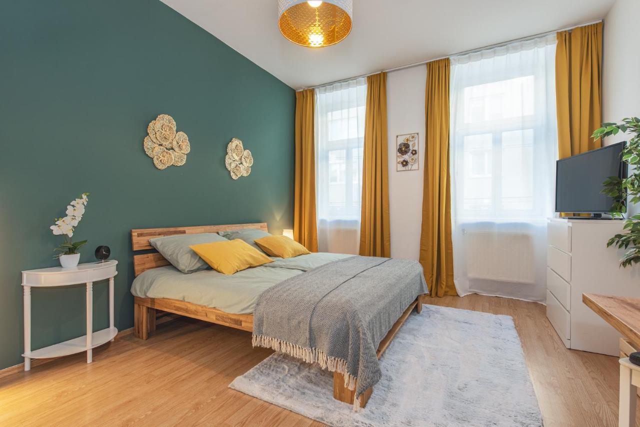 Beautiful Apartment 12 Minutes To City Center