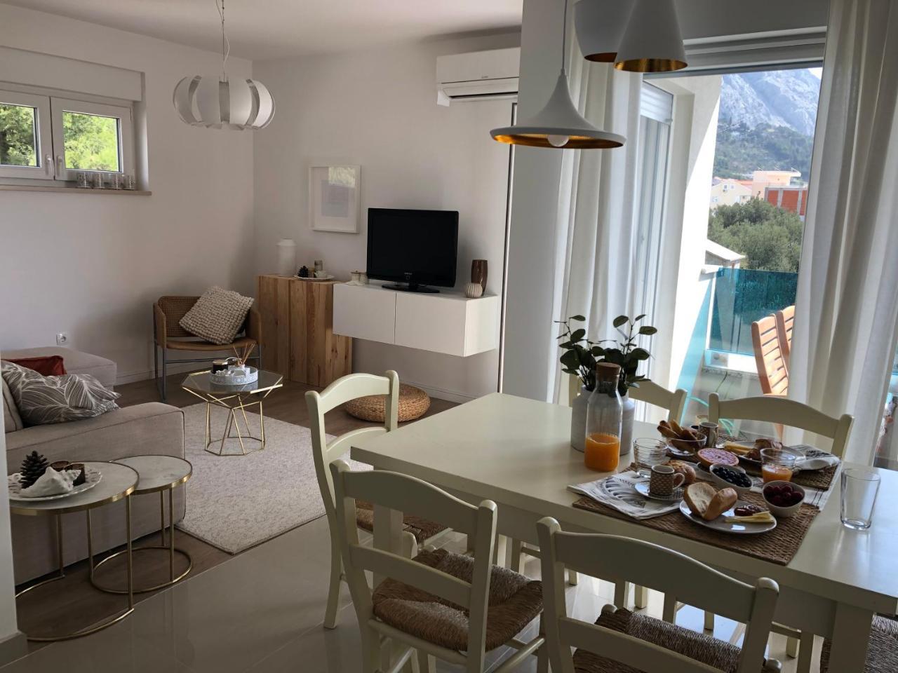 Near The Beach,free Parking & Wifi