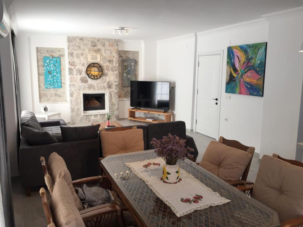 Dadya Villa 4 Marmaris Turgut Da Ozel Havuzlu Denize Yakn Luks Villa