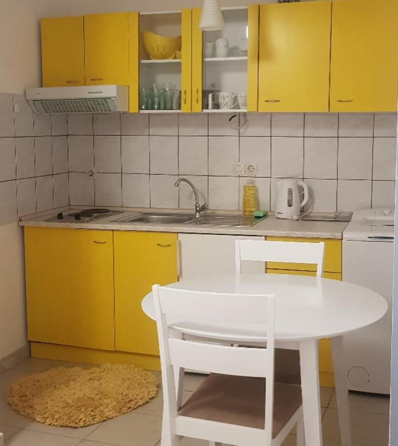 Studio Apartment Kiki For 2, Near Old Town & Beach, Free Wifi