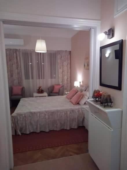 Sylvia' S Apartments